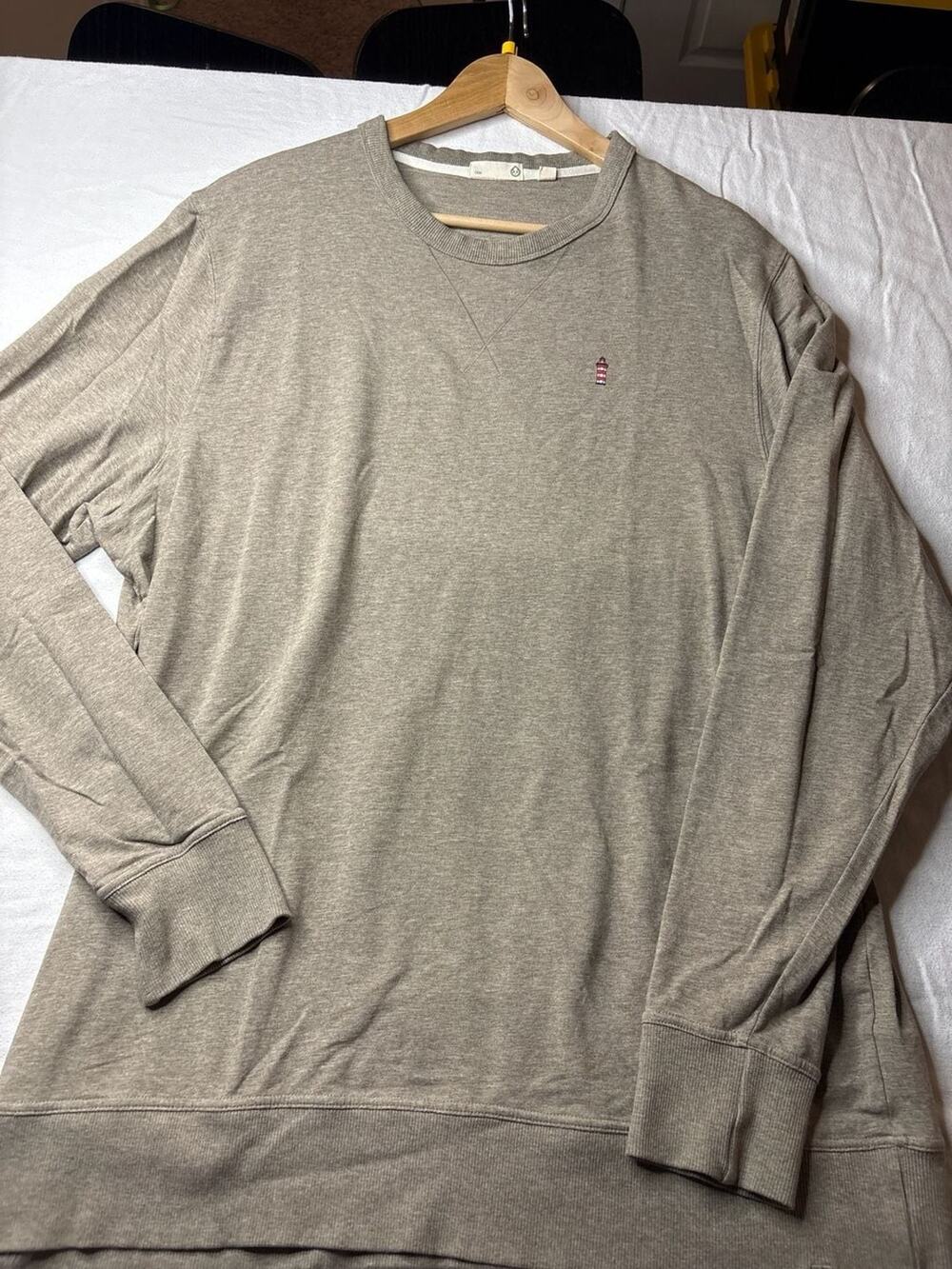 tasc Performance Men XXL Carrollton Lighthouse Crewneck Sweatshirt Taupe Heather